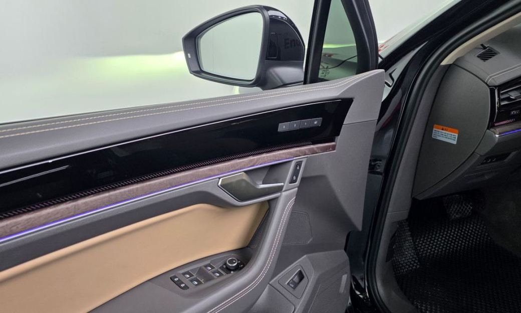 Volkswagen Touareg 3.0 TDI Prestige, 2024