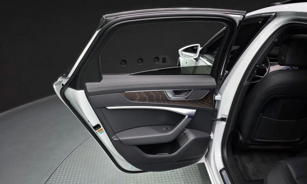 Audi A6 45 TFSI Quattro Premium, 2022