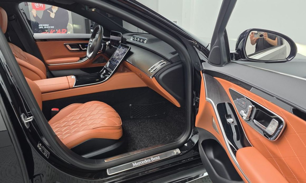 Mercedes-Benz S-Class S400 d 4MATIC, 2023