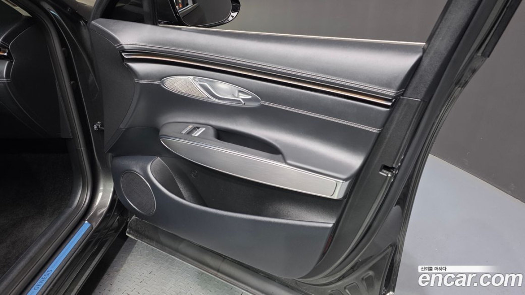 Genesis GV70 2.5T Gasoline AWD, 2025