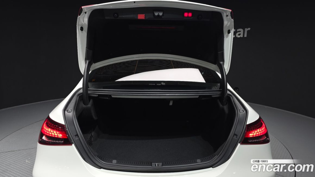 Mercedes-Benz E-Class E350 4MATIC AMG Line, 2022
