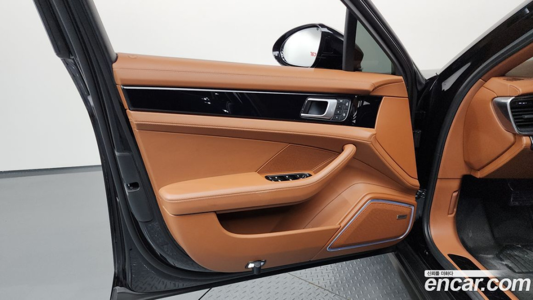 Porsche Panamera 2.9 AWD Platinum Edition, 2024