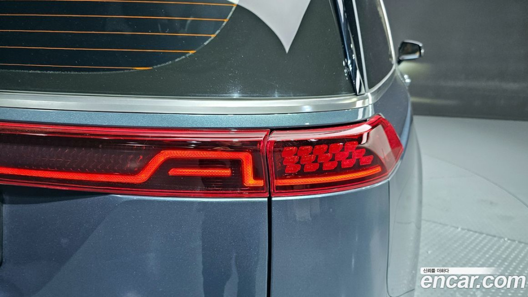 Kia Carnival 7-Seater Signature, 2023