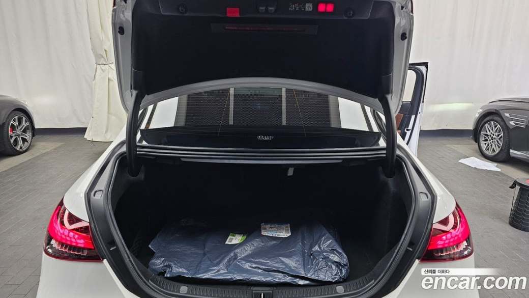 Mercedes-Benz E-Class E450 4MATIC Exclusive, 2023