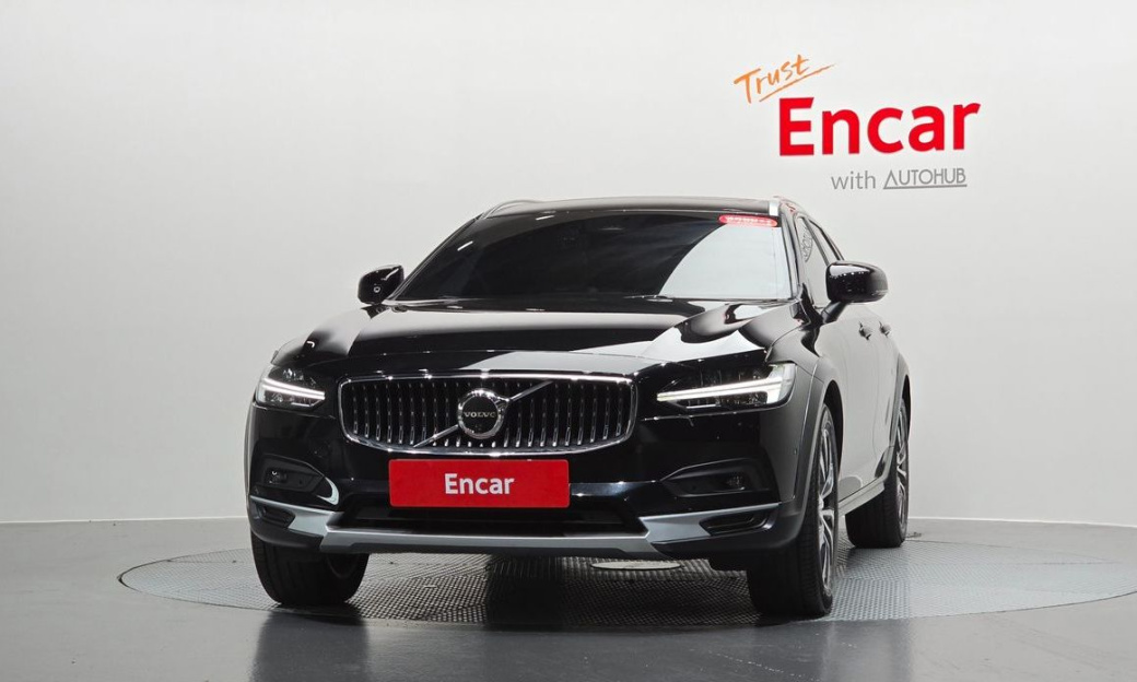 Volvo V90 B5 Ultimate AWD, 2024