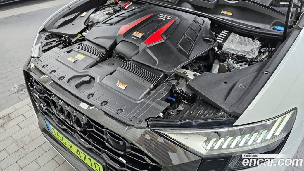 Audi RSQ8 4.0 TFSI Quattro, 2021