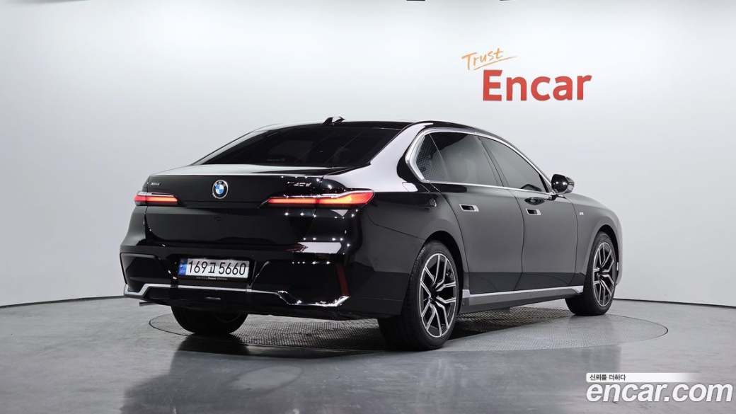 BMW 7-Series 740d xDrive M Sport, 2024