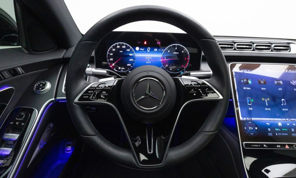 Mercedes-Benz S-Class S350 d 4MATIC, 2025