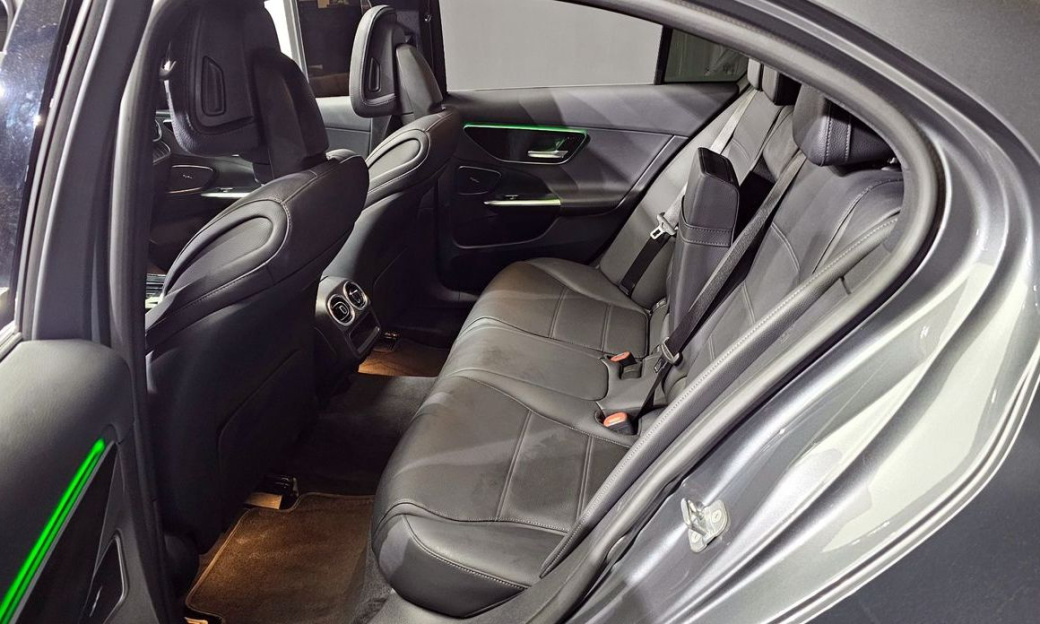 Mercedes-Benz C-Class C300 4MATIC Avantgarde, 2024