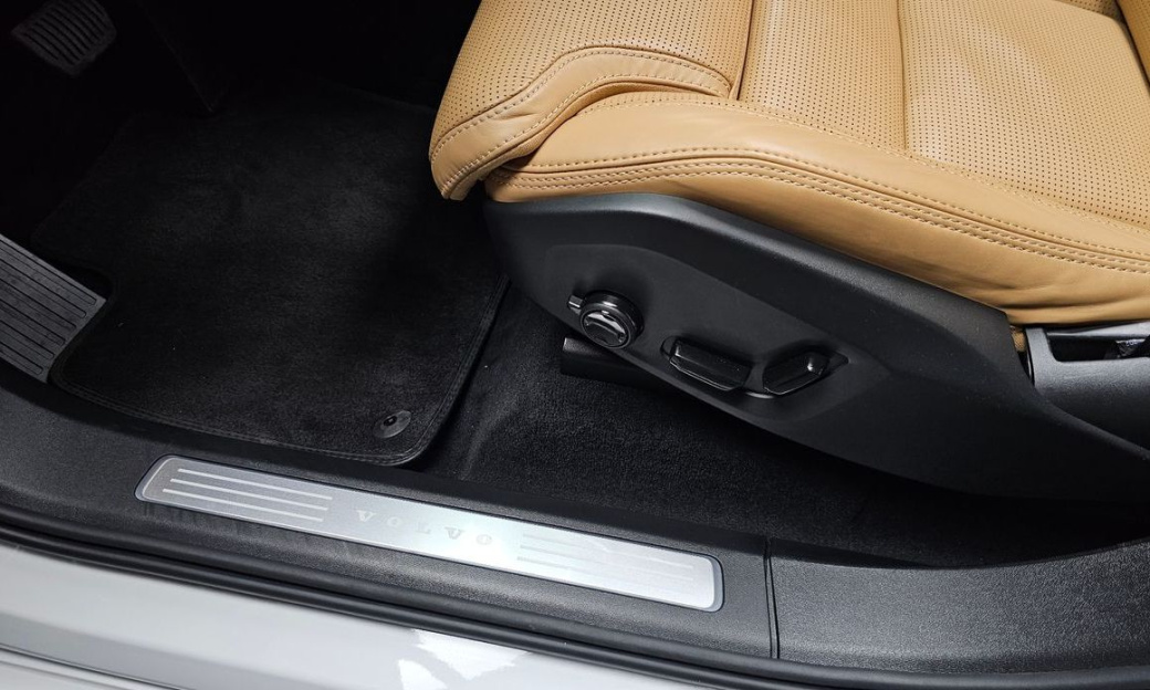 Volvo XC90 B6 Ultimate Bright, 2024