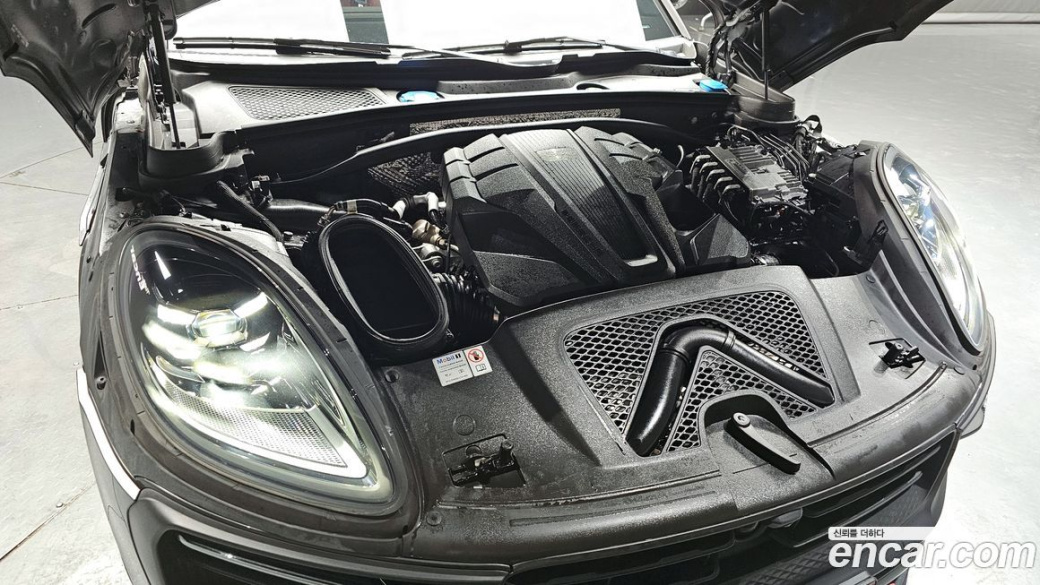 Porsche Macan 2.9 GTS, 2023