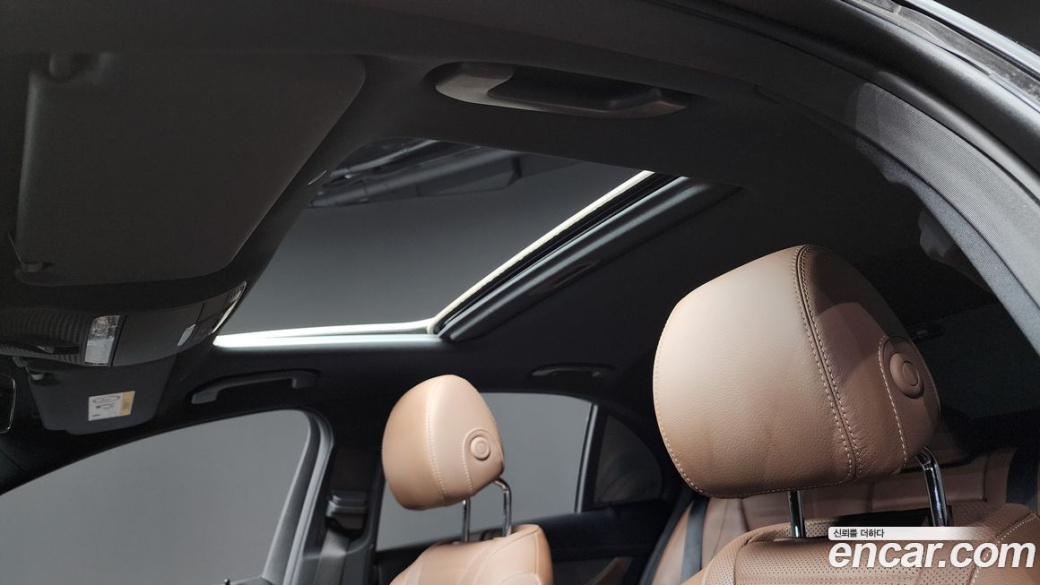 Mercedes-Benz E-Class E350 4MATIC Exclusive, 2023
