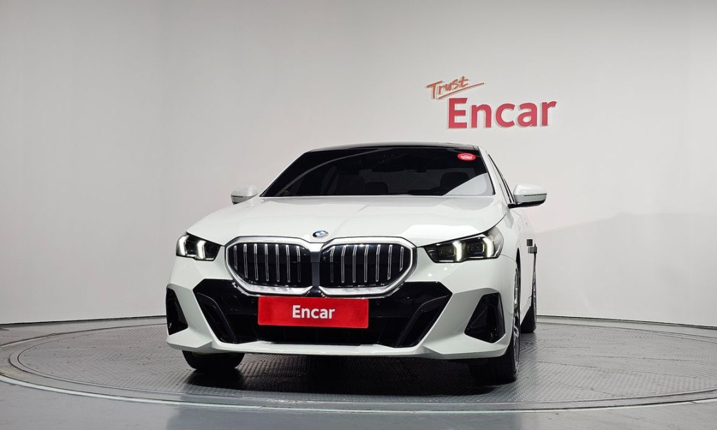 BMW 5-Series 520i M Sport, 2024