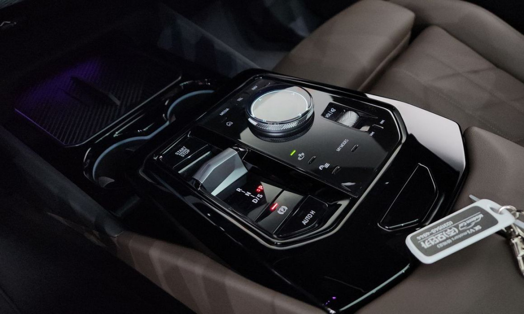 BMW 5-Series 520i M Sport, 2024