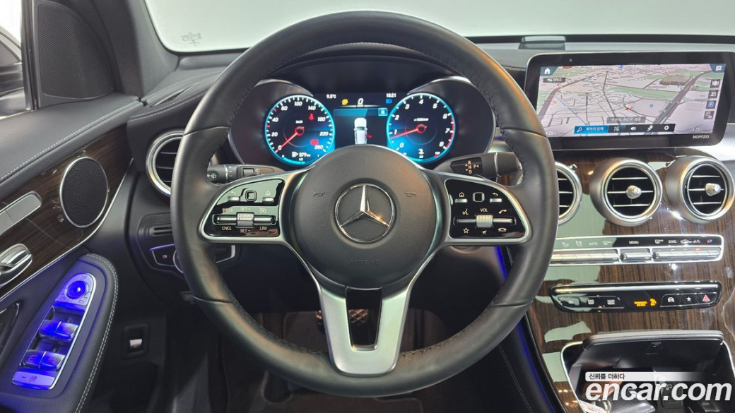 Mercedes-Benz GLC-Class GLC300 4MATIC Premium, 2021