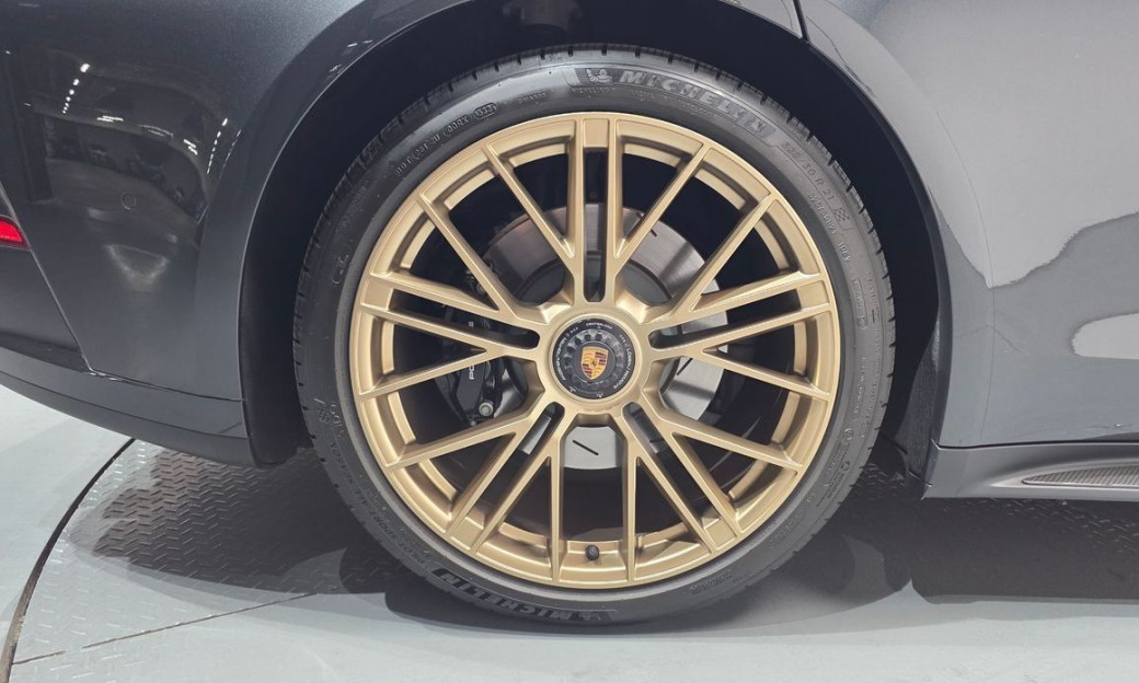 Porsche Panamera 4.0 GTS, 2025