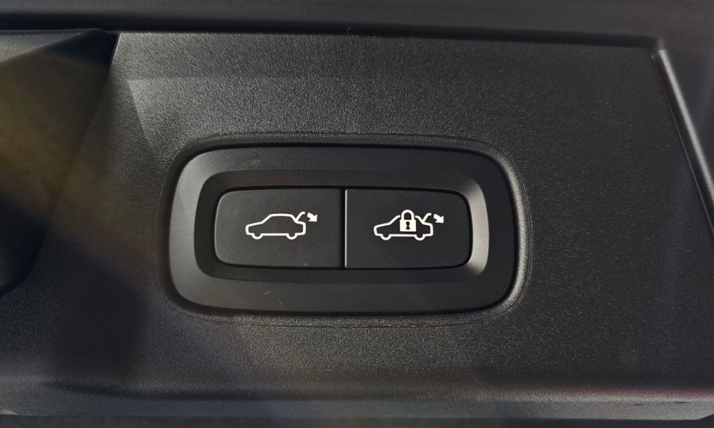 Volvo V90 B5 Ultimate AWD, 2023