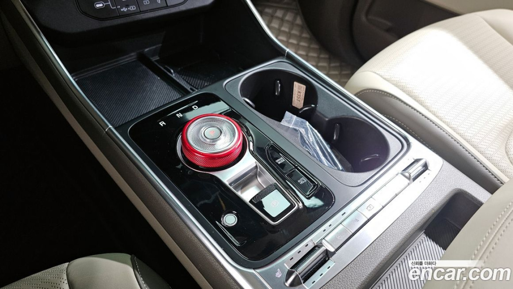 Kia Carnival 9-Seater Gravity, 2025