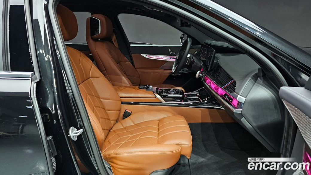 BMW 7-Series 740d xDrive M Sport, 2025