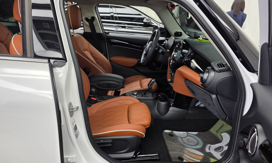 Mini Cooper 5Door Classic, 2024