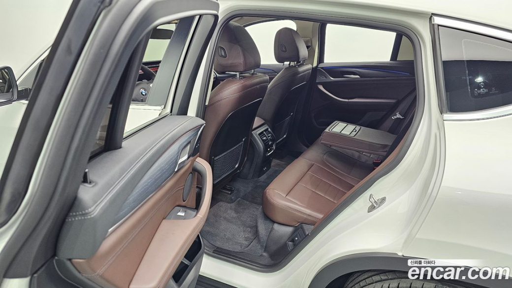 BMW X4 xDrive20i xLine, 2025