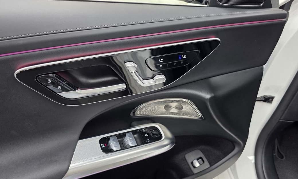 Mercedes-Benz E-Class E300 4MATIC Exclusive, 2024