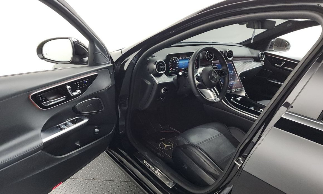Mercedes-Benz C-Class C300 4MATIC Avantgarde, 2024