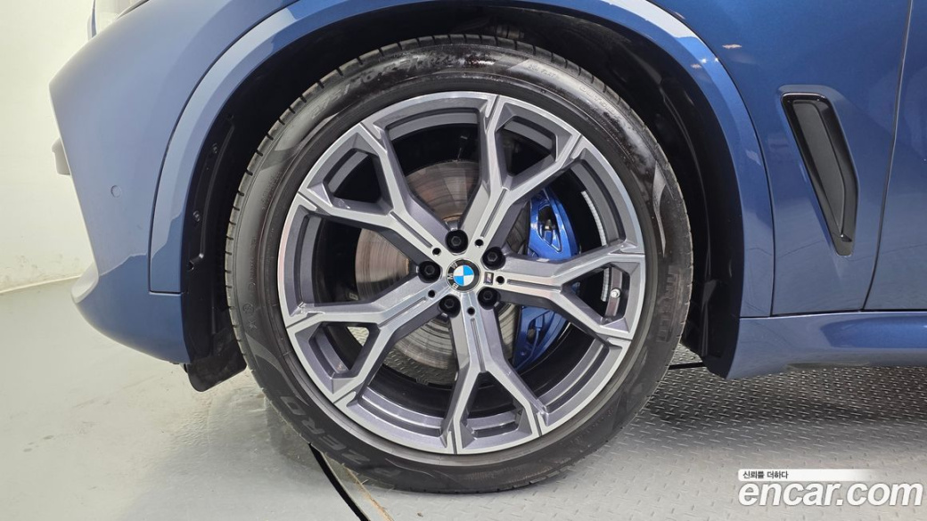 BMW X5 xDrive 30d M Sport, 2023