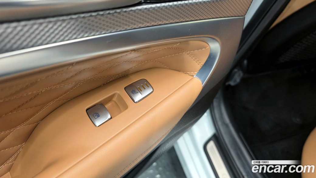 Genesis G70 Gasoline 2.0T 4WD, 2023
