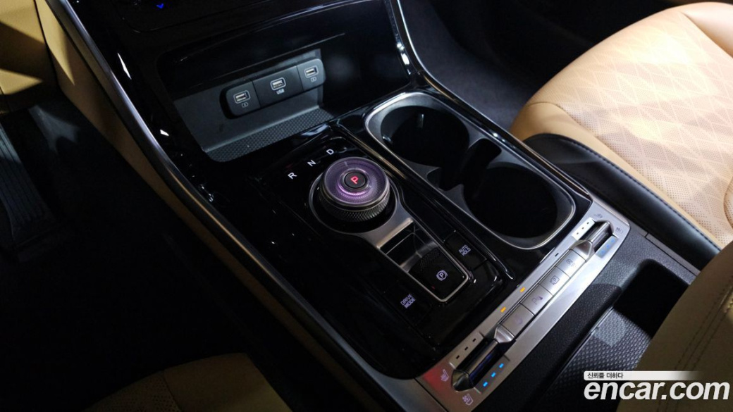 Kia Carnival 9-Seater Noblesse, 2023