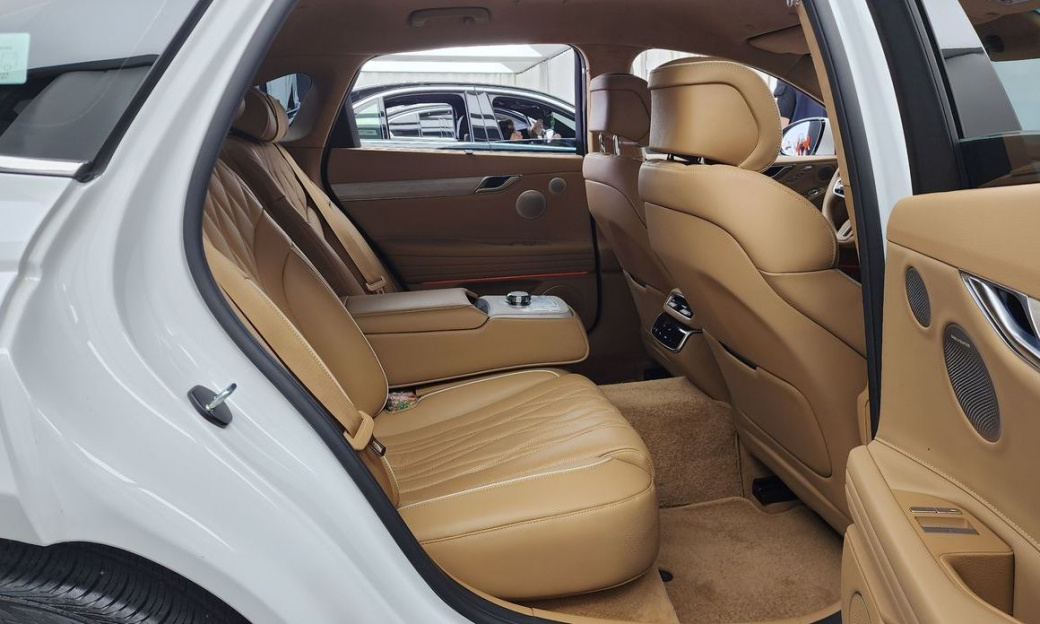 Genesis G80 Gasoline 2.5 Turbo AWD, 2025