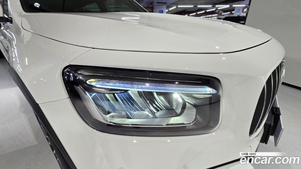 Mercedes-Benz GLB-Class AMG GLB35 4MATIC, 2025
