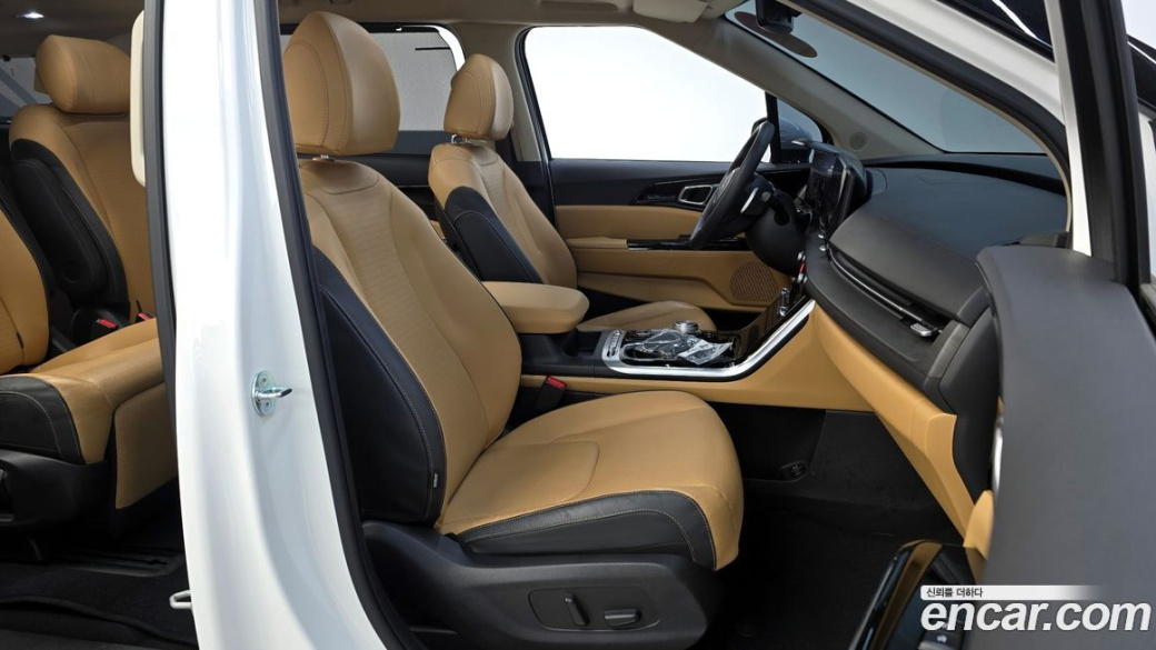 Kia Carnival 7-Seater Noblesse, 2023