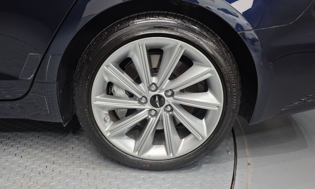 Genesis G70 Gasoline 2.5T 4WD, 2025