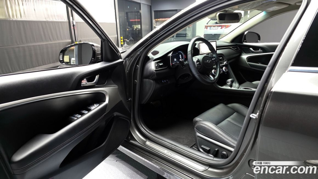 Genesis G70 Gasoline 2.0T 4WD, 2022