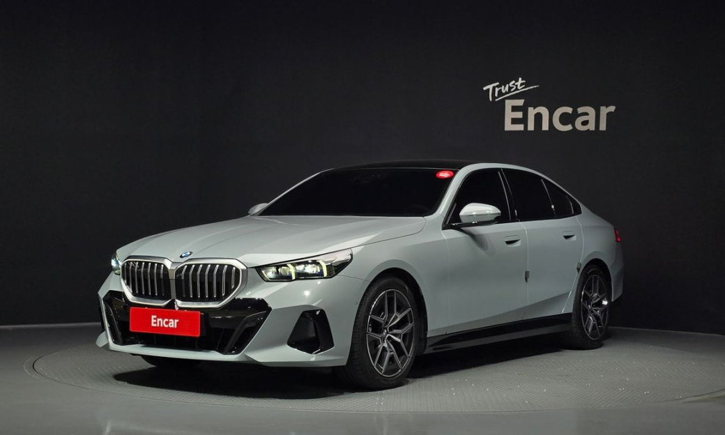 BMW 5-Series 520i M Sport, 2026