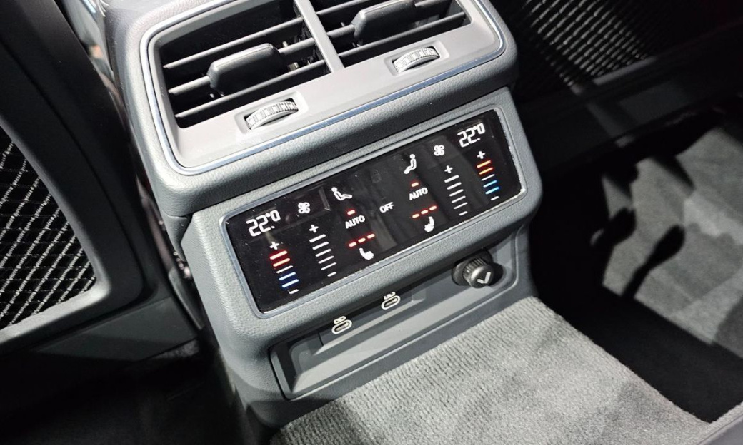 Audi A6 40 TDI Premium, 2022