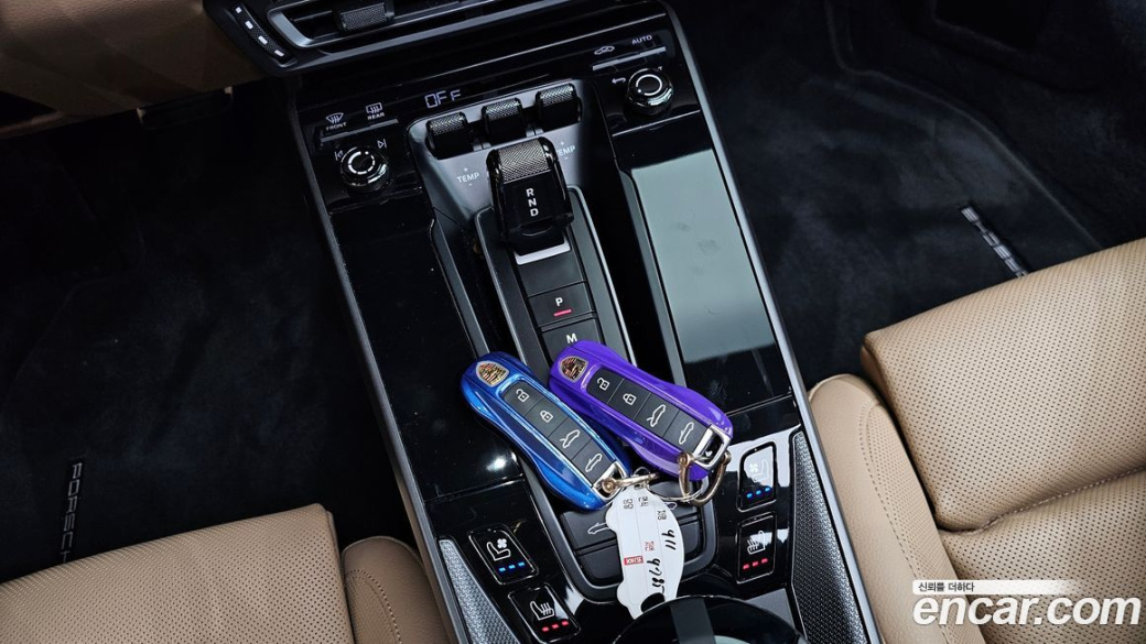 Porsche 911 Carrera Cabriolet, 2024