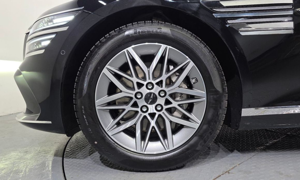 Genesis G80 Gasoline 2.5 Turbo AWD, 2025