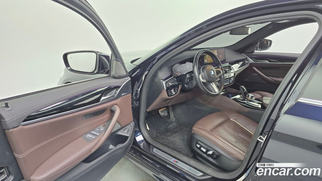 BMW 5-Series 530i M Sport Package, 2022