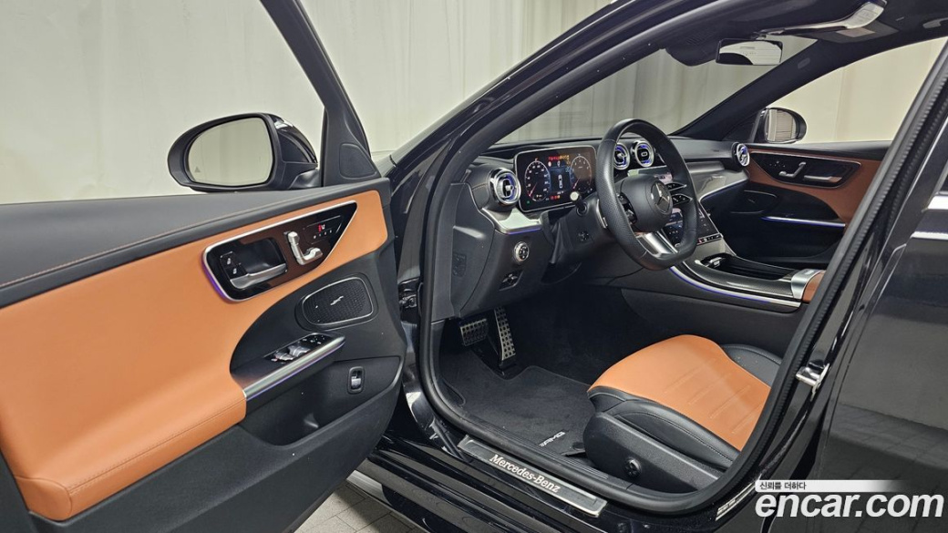 Mercedes-Benz C-Class C300 4MATIC AMG Line, 2023