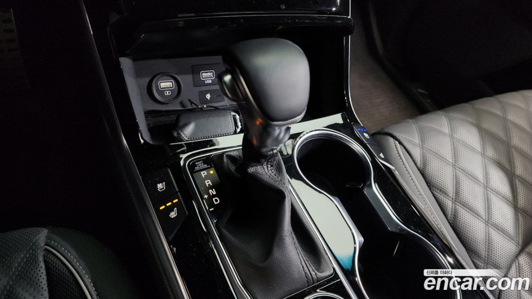 Kia Mohave Diesel 3.0 4WD 5-Seater, 2023
