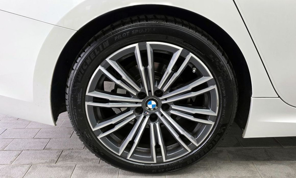 BMW 3-Series 320i M Sport, 2022