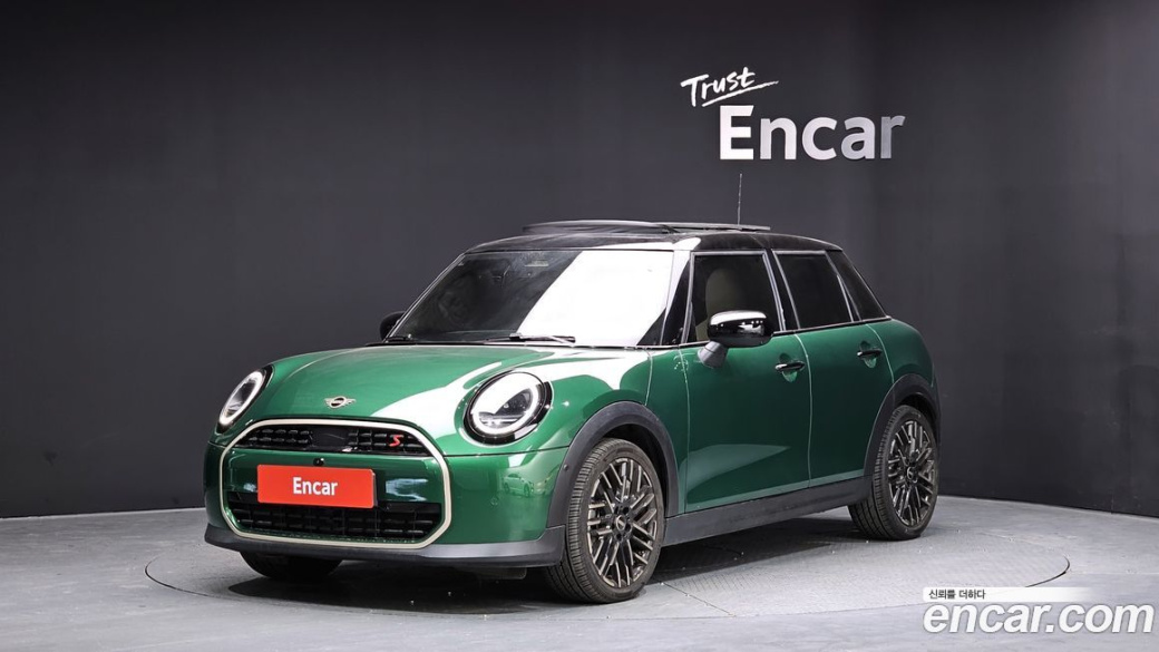Mini Cooper 5 Door Favoured, 2025