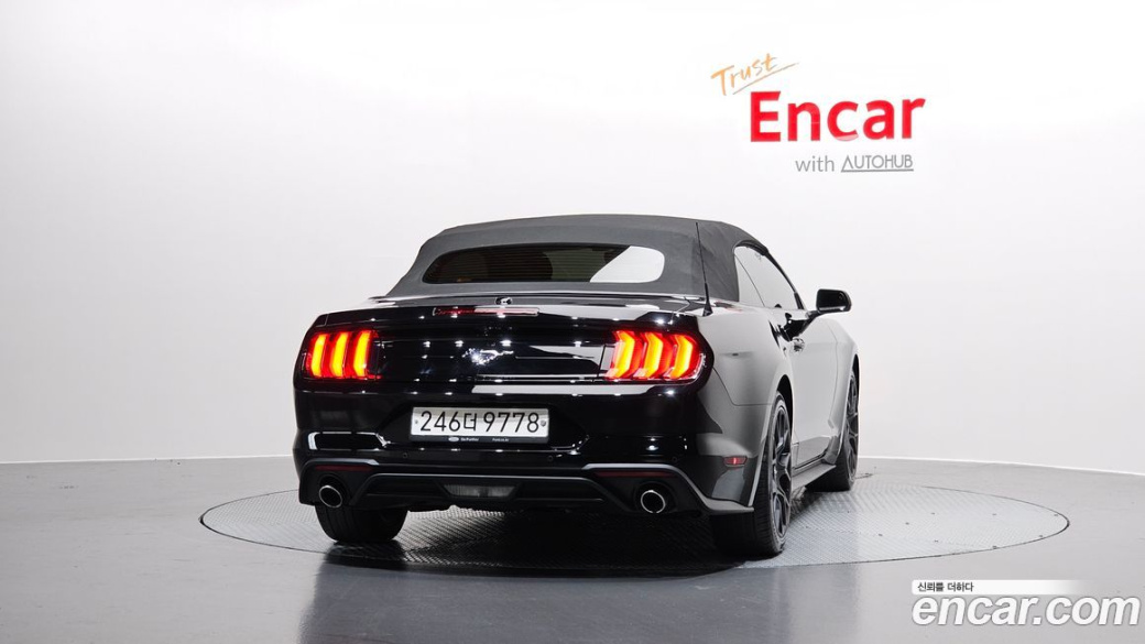 Ford Mustang Convertible, 2022