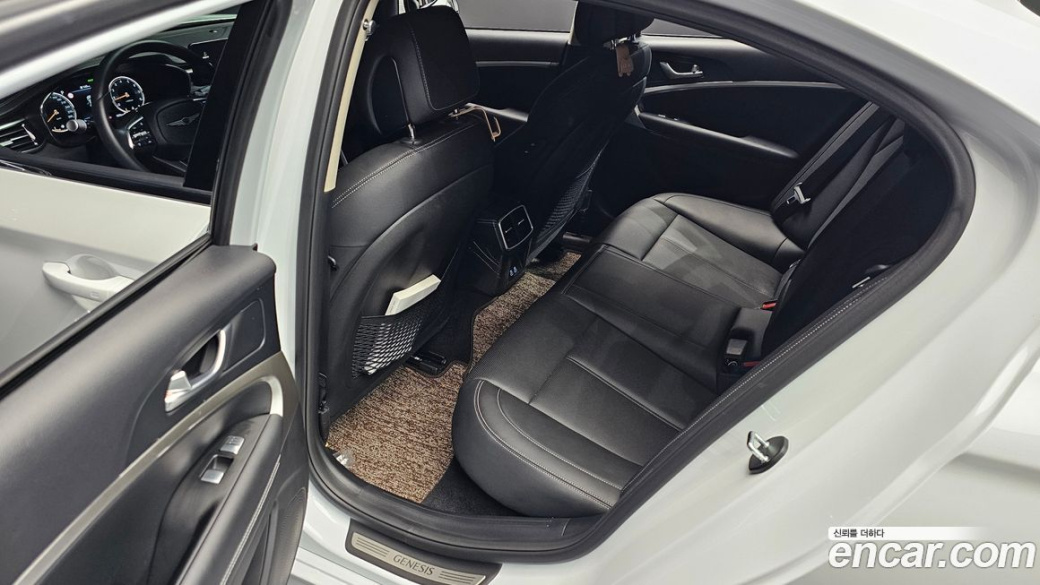 Genesis G70 Gasoline 2.5T 4WD, 2025