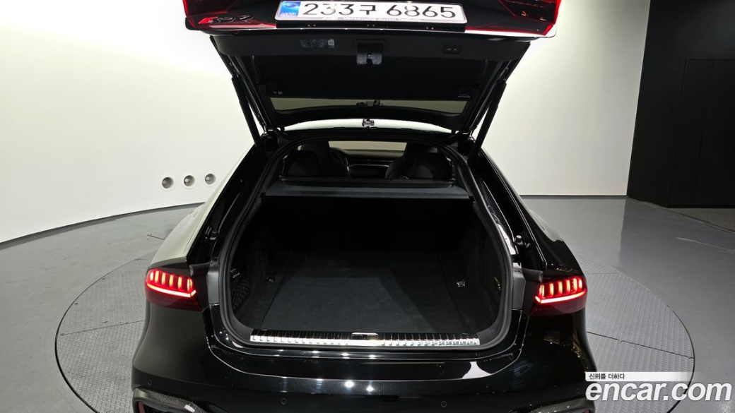 Audi RS7 4.0 TFSI Quattro Performance, 2025