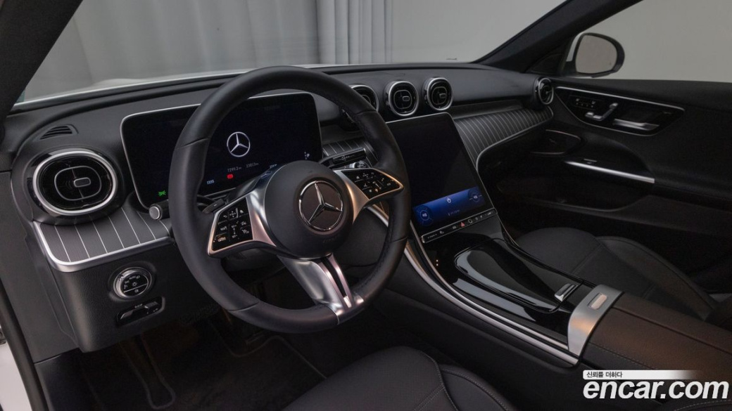 Mercedes-Benz C-Class C300 4MATIC Avantgarde, 2024