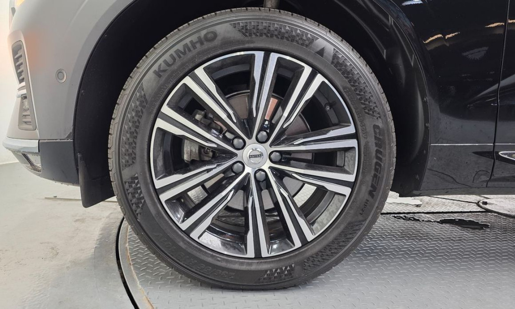 Volvo XC60 B5 Inscription, 2022