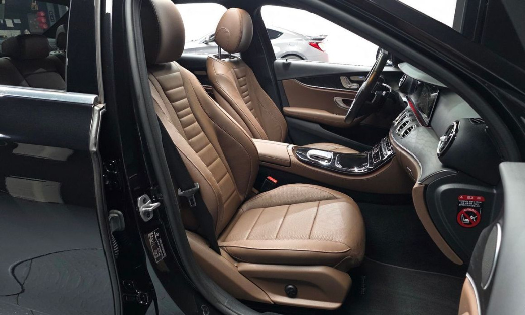 Mercedes-Benz E-Class E250 Avantgarde, 2022